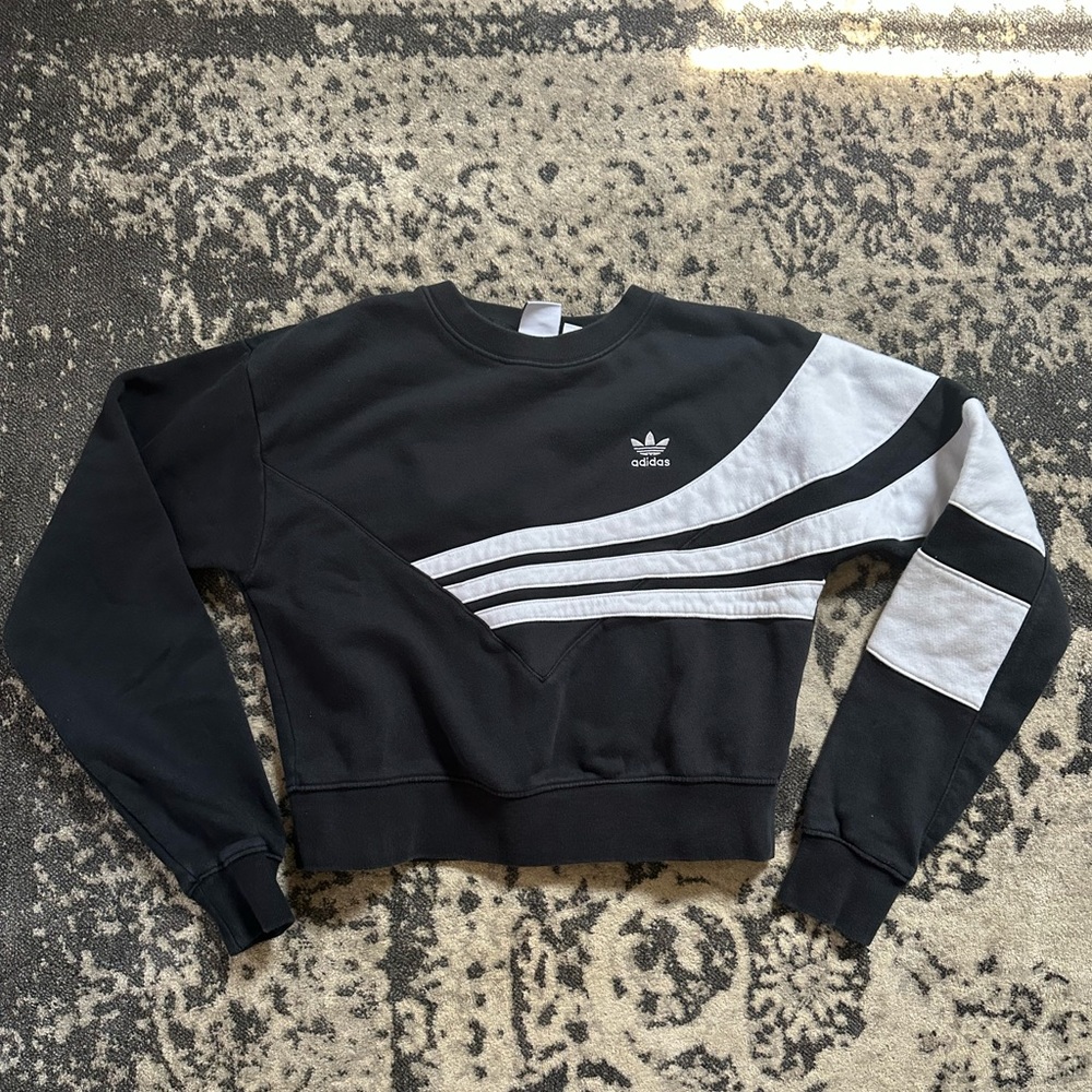 Adidas XS Crew Neck sweatshirt